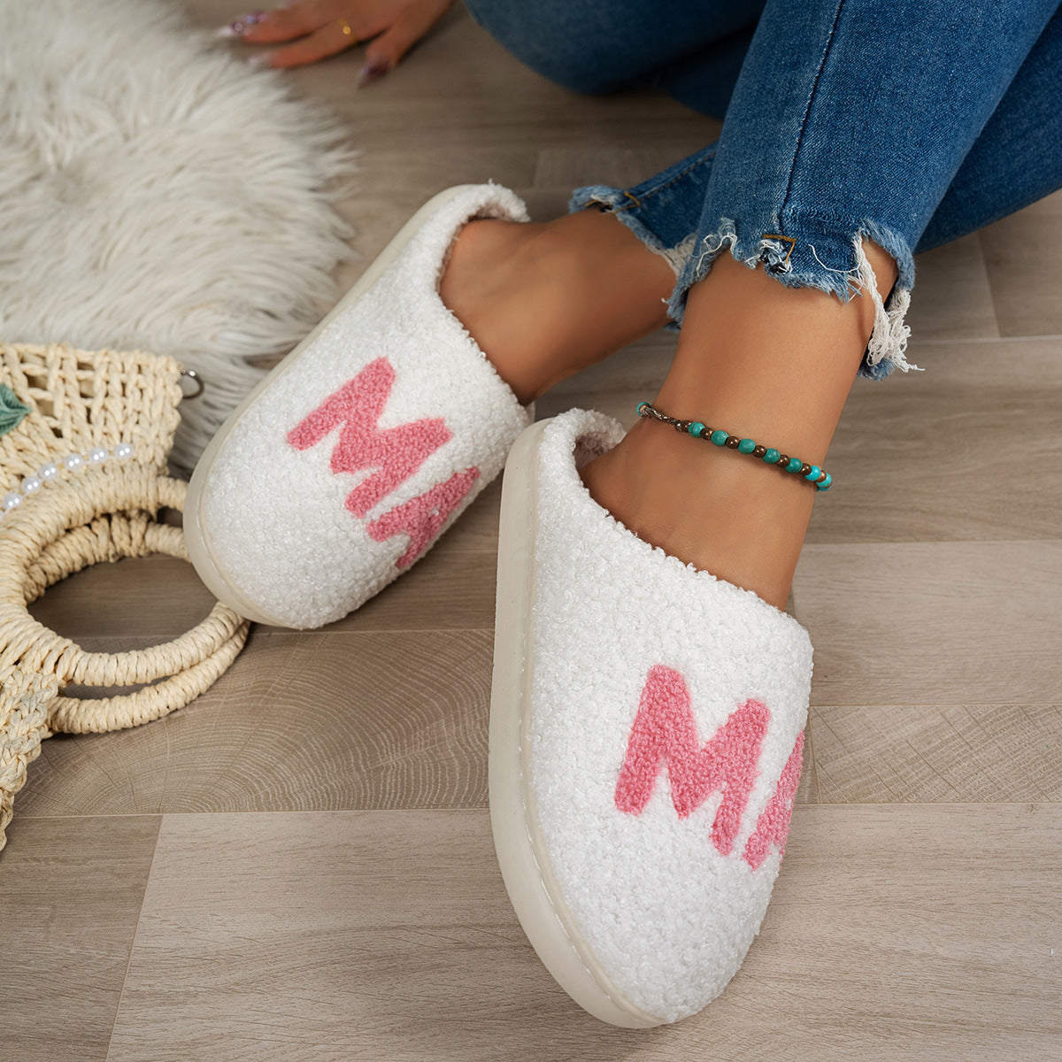 MAMA  Slippers